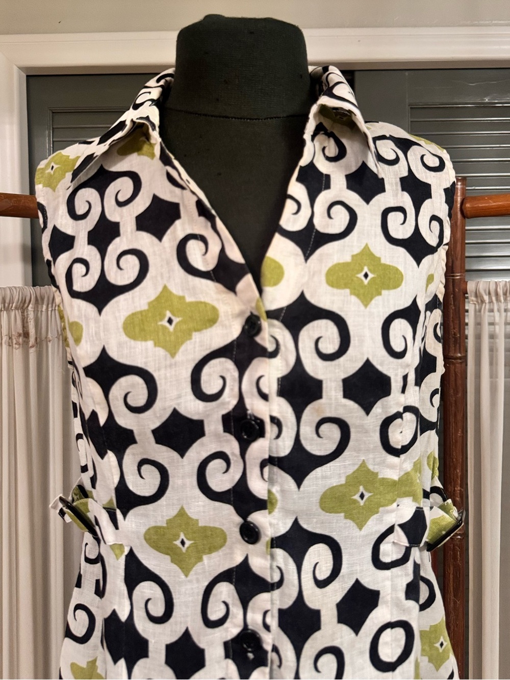 Vintage Carole Little 100% Linen Geometric Print Button Up Top - Picture 4 of 8